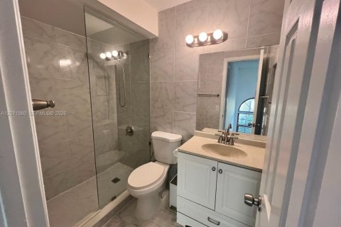 Touwnhouse à vendre à Miami, Floride: 3 chambres, 136.47 m2 № 2303611 - photo 5