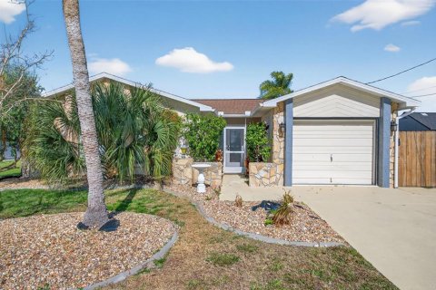 Villa ou maison à vendre à Hudson, Floride: 3 chambres, 127.93 m2 № 2399531 - photo 3