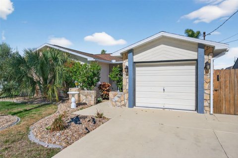 Villa ou maison à vendre à Hudson, Floride: 3 chambres, 127.93 m2 № 2399531 - photo 5
