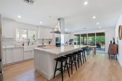 Villa ou maison à louer à Miami, Floride: 3 chambres, 197.32 m2 № 1997700 - photo 13