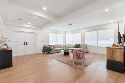 Villa ou maison à louer à Miami, Floride: 3 chambres, 197.32 m2 № 1997700 - photo 19