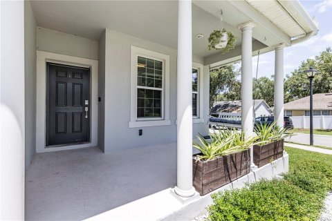 House in Mount Dora, Florida 5 bedrooms, 243.5 sq.m. № 1795158 - photo 11
