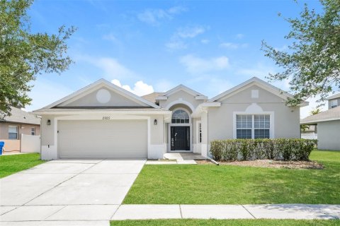 House in Kissimmee, Florida 3 bedrooms, 166.95 sq.m. № 2198821