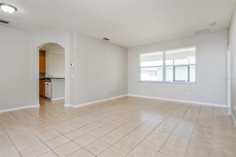 House in Kissimmee, Florida 3 bedrooms, 166.95 sq.m. № 2198821 - photo 3