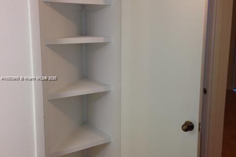 Condo in Doral, Florida, 1 bedroom № 1925169 - photo 11