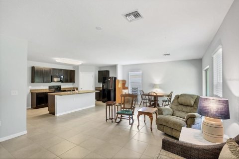 House in Bradenton, Florida 4 bedrooms, 164.16 sq.m. № 1894660 - photo 8