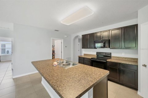 House in Bradenton, Florida 4 bedrooms, 164.16 sq.m. № 1894660 - photo 12