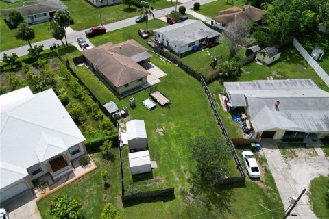 House in Bradenton, Florida 3 bedrooms, 125.05 sq.m. № 1865939 - photo 11