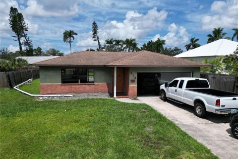 House in Bradenton, Florida 3 bedrooms, 125.05 sq.m. № 1865939 - photo 1