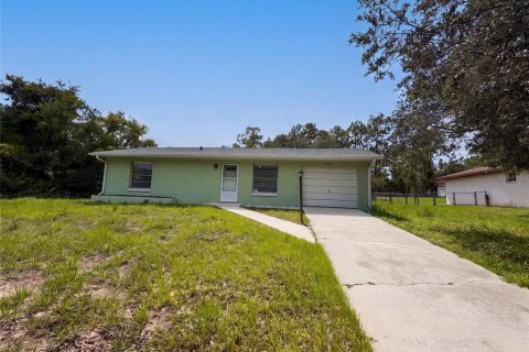 House in Dunnellon, Florida 2 bedrooms, 90.3 sq.m. № 2287879