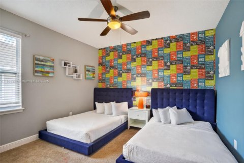 House in Kissimmee, Florida 8 bedrooms, 335.56 sq.m. № 1929714 - photo 22