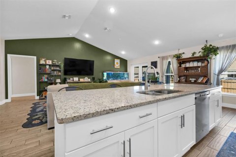 Villa ou maison à vendre à Punta Gorda, Floride: 4 chambres, 196.67 m2 № 2141902 - photo 16