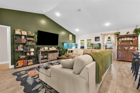 Villa ou maison à vendre à Punta Gorda, Floride: 4 chambres, 196.67 m2 № 2141902 - photo 13