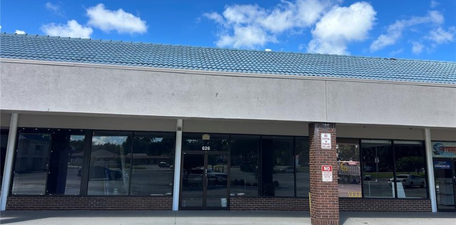 Immobilier commercial à Ocala, Floride 12877.8 m2 № 2412637
