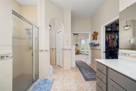 House in Sebring, Florida 4 bedrooms, 216.09 sq.m. № 1961931 - photo 28