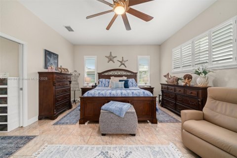 House in Sebring, Florida 4 bedrooms, 216.09 sq.m. № 1961931 - photo 29