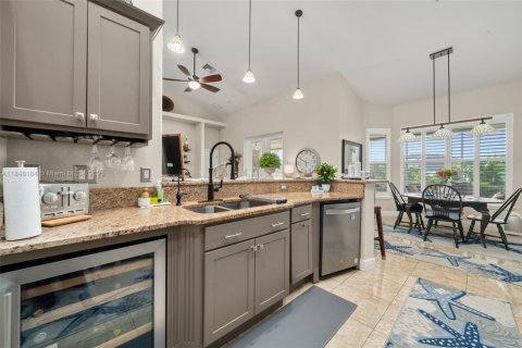 House in Sebring, Florida 4 bedrooms, 216.09 sq.m. № 1961931 - photo 18