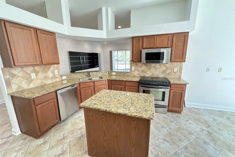 House in Tampa, Florida 4 bedrooms, 218.23 sq.m. № 2129873 - photo 8