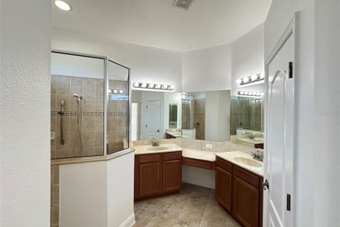 House in Tampa, Florida 4 bedrooms, 218.23 sq.m. № 2129873 - photo 22