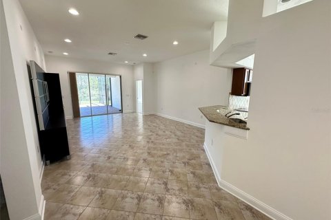 House in Tampa, Florida 4 bedrooms, 218.23 sq.m. № 2129873 - photo 14