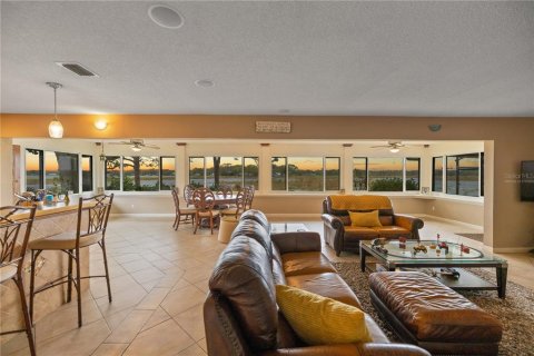 Villa ou maison à vendre à Summerfield, Floride: 3 chambres, 212.19 m2 № 1576501 - photo 6