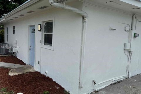 Купить виллу или дом в Майами-Гарденс, Флорида 3 спальни, 107.02м2, № 2022257 - фото 26