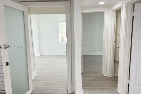 Купить виллу или дом в Майами-Гарденс, Флорида 3 спальни, 107.02м2, № 2022257 - фото 14