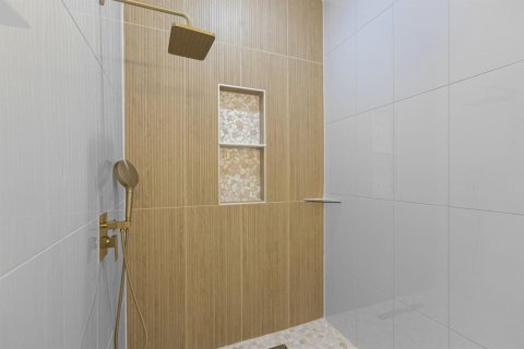 Купить виллу или дом в Виро-Бич, Флорида 9 комнат, 171.87м2, № 2089386 - фото 19