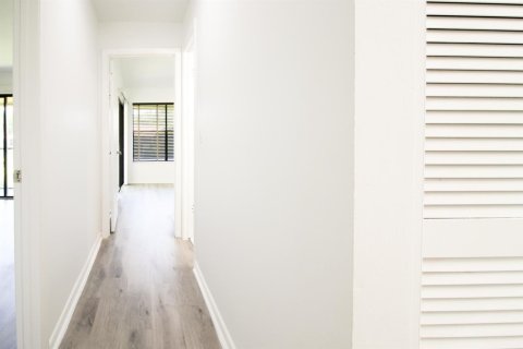 Copropriété à louer à Wellington, Floride: 3 chambres, 120.77 m2 № 2154128 - photo 10