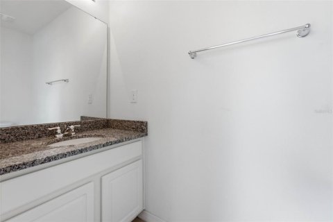 Adosado en venta en Davenport, Florida, 5 dormitorios, 228.54 m2 № 2203769 - foto 16