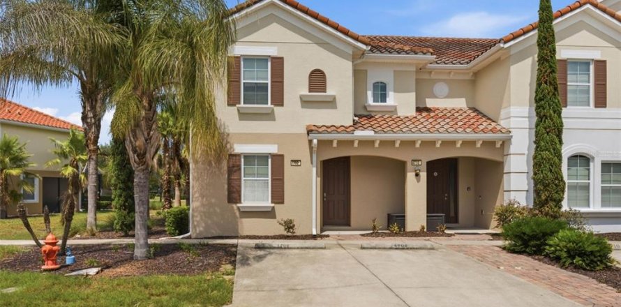 Adosado en Davenport, Florida 5 dormitorios, 228.54 m2 № 2203769