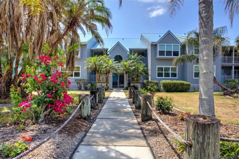 Copropriété à vendre à Port Charlotte, Floride: 1 chambre, 57.23 m2 № 1722626 - photo 1