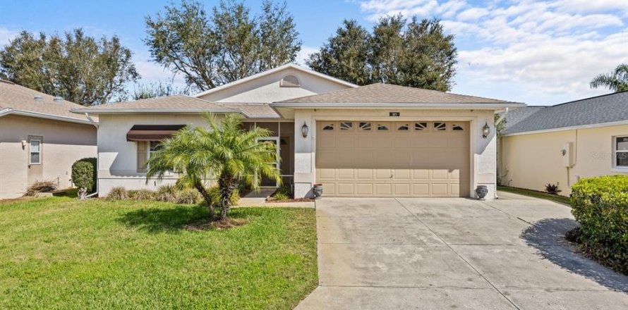 Villa ou maison à Leesburg, Floride 3 chambres, 175.96 m2 № 1905939