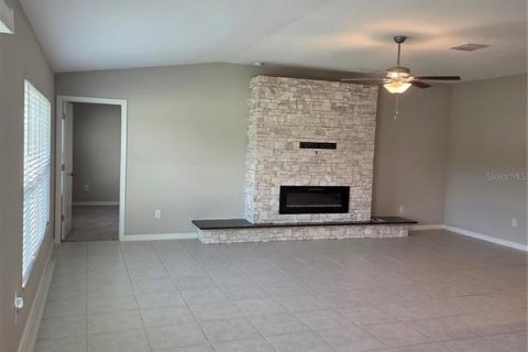 House in Ruskin, Florida 4 bedrooms, 179.77 sq.m. № 2148921 - photo 8