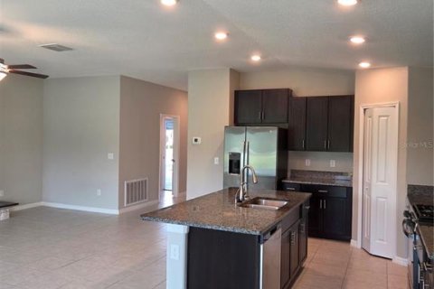 House in Ruskin, Florida 4 bedrooms, 179.77 sq.m. № 2148921 - photo 5