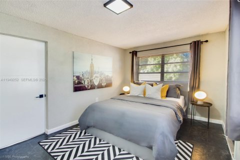 Снять в аренду виллу или дом в Майами, Флорида 3 спальни, 120.77м2, № 2005113 - фото 20