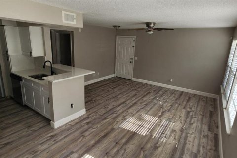 Copropriété à louer à Orlando, Floride: 2 chambres, 77.02 m2 № 1905203 - photo 4