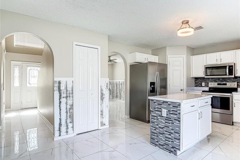 House in Deltona, Florida 4 bedrooms, 206.43 sq.m. № 1869756 - photo 23