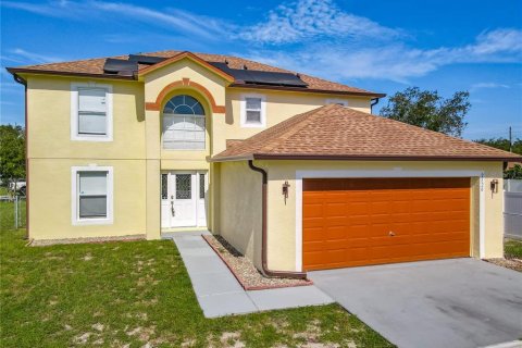 House in Deltona, Florida 4 bedrooms, 206.43 sq.m. № 1869756 - photo 11