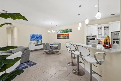 Купить виллу или дом в Порт-Сент-Луси, Флорида 6 комнат, 251.49м2, № 2078168 - фото 30