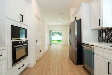 Купить виллу или дом в Орландо, Флорида 10 комнат, 161.09м2, № 2205556 - фото 17