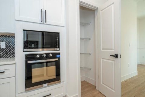 Купить виллу или дом в Орландо, Флорида 10 комнат, 161.09м2, № 2205556 - фото 18