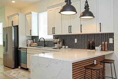 Купить виллу или дом в Орландо, Флорида 10 комнат, 161.09м2, № 2205556 - фото 3