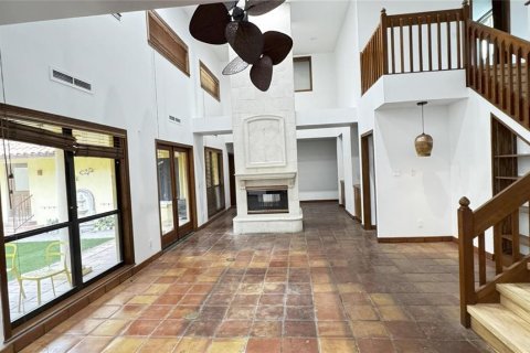 House in Tampa, Florida 5 bedrooms, 377.74 sq.m. № 1832991 - photo 6