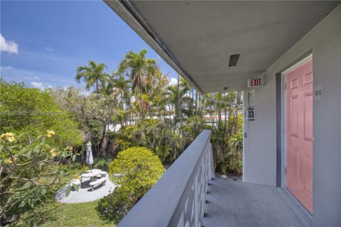 Apartment in Fort Lauderdale, Florida 1 bedroom, 485.51 sq.m. № 2006415 - photo 14