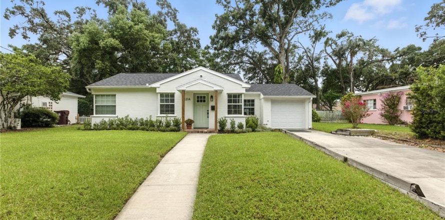 House in Orlando, Florida 2 bedrooms, 79.8 sq.m. № 1845224