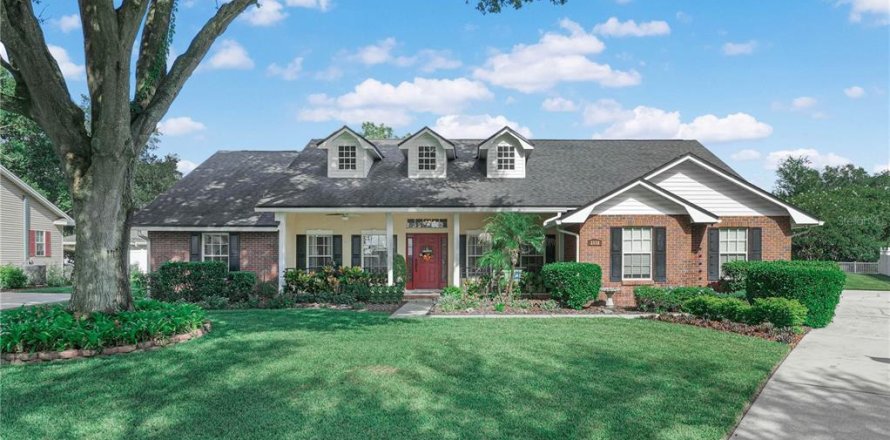 Villa ou maison à Lakeland, Floride 5 chambres, 234.49 m2 № 2401208