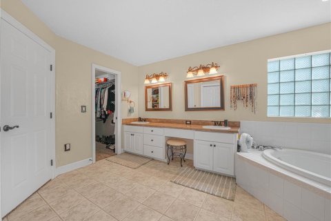 Villa ou maison à vendre à Lakeland, Floride: 5 chambres, 234.49 m2 № 2401208 - photo 26