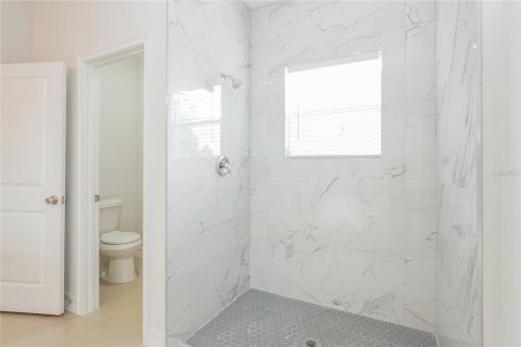 Casa en venta en Poinciana, Florida, 4 dormitorios, 163.32 m2 № 1791898 - foto 10