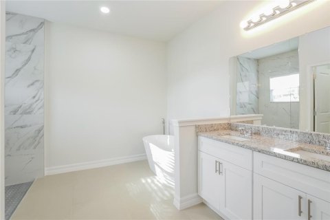 Casa en venta en Poinciana, Florida, 4 dormitorios, 163.32 m2 № 1791898 - foto 9